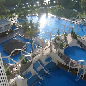 https://apartamentos-benal-beach-benalmadena-29630.1costadelsol.com